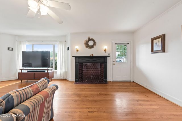 199 N Southlawn Drive, Lafayette, LA 70503
