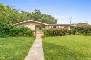 199 N Southlawn Drive, Lafayette, LA 70503