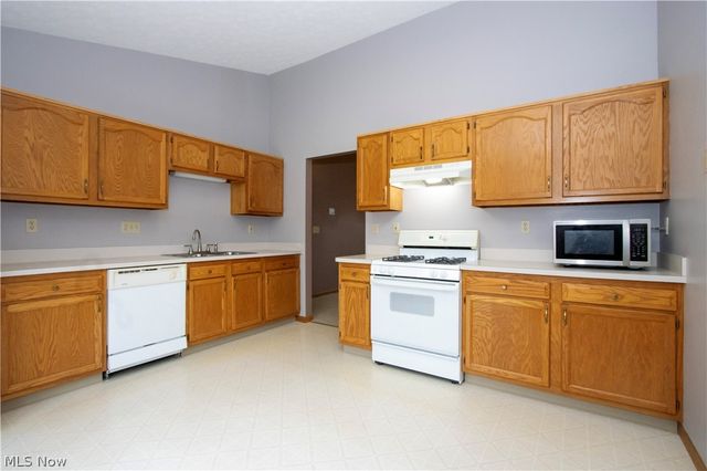 1090 Mindy Lane, Wooster, OH 44691