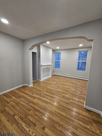231 Clark Pl, Elizabeth City, NJ 07206