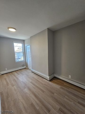 231 Clark Pl, Elizabeth City, NJ 07206