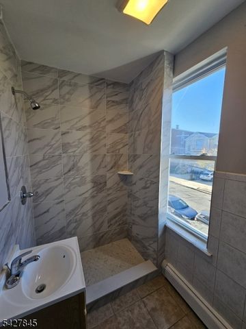 231 Clark Pl, Elizabeth City, NJ 07206