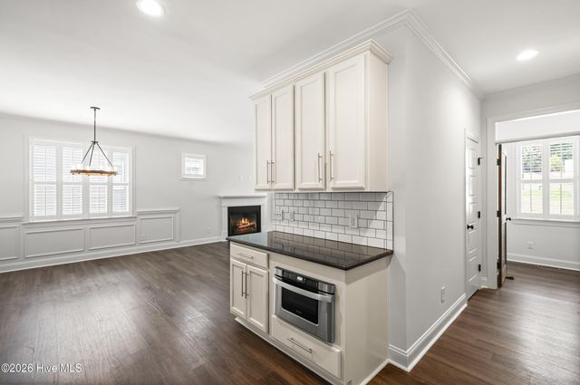 49 Ashley Woods Court, Clayton, NC 27527