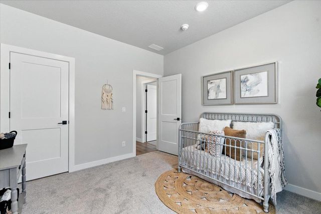 1305 N HIGH DESERT Dr, Deer Park, WA 99006