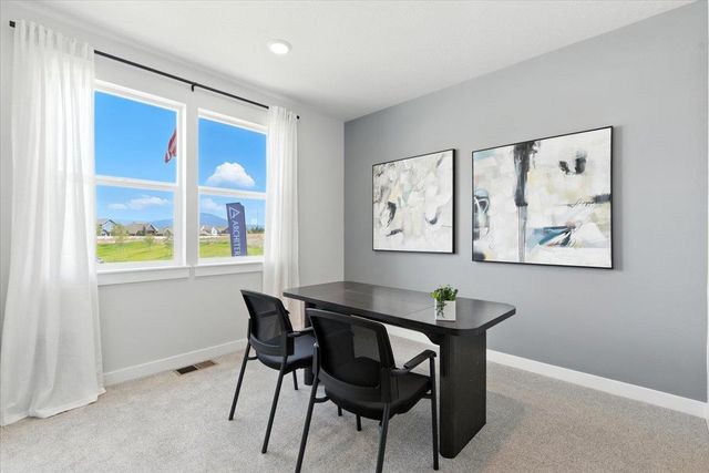 1305 N HIGH DESERT Dr, Deer Park, WA 99006