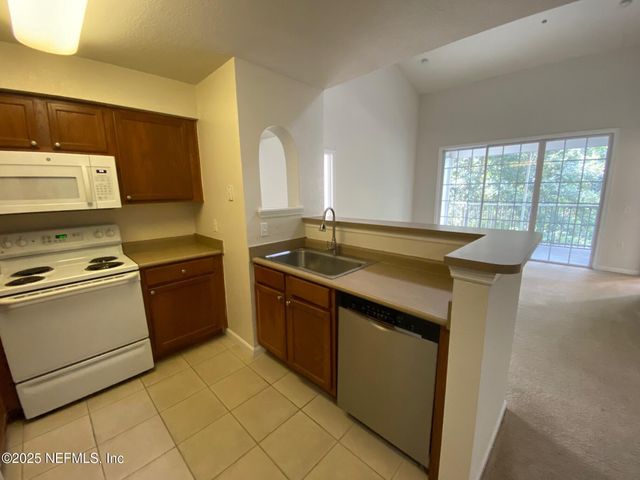 8550 TOUCHTON Road, 532, Jacksonville, FL 32216