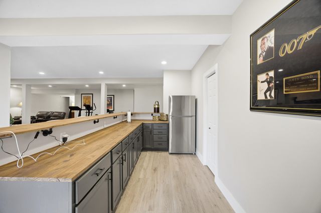 717 Verdano Terrace, Crown Point, IN 46307