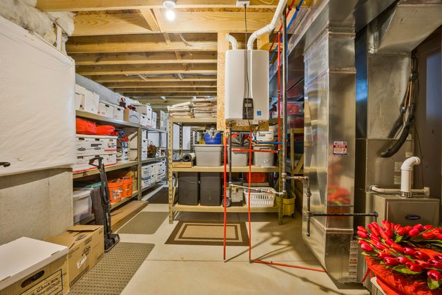 717 Verdano Terrace, Crown Point, IN 46307