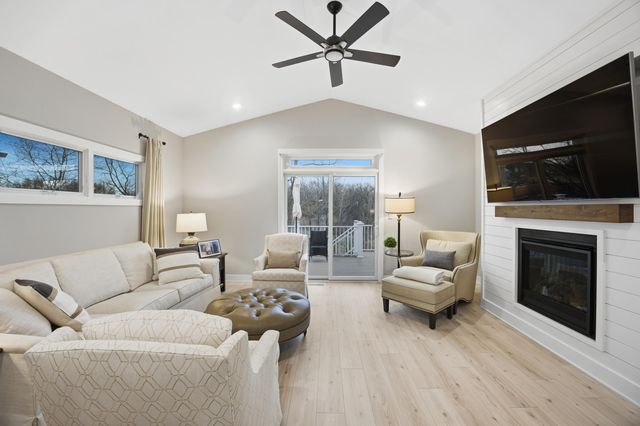 717 Verdano Terrace, Crown Point, IN 46307