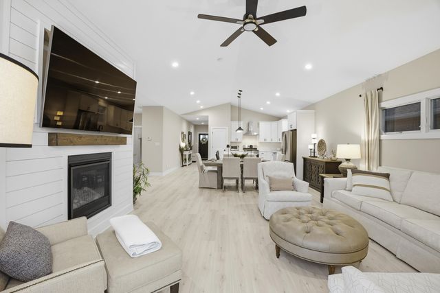 717 Verdano Terrace, Crown Point, IN 46307