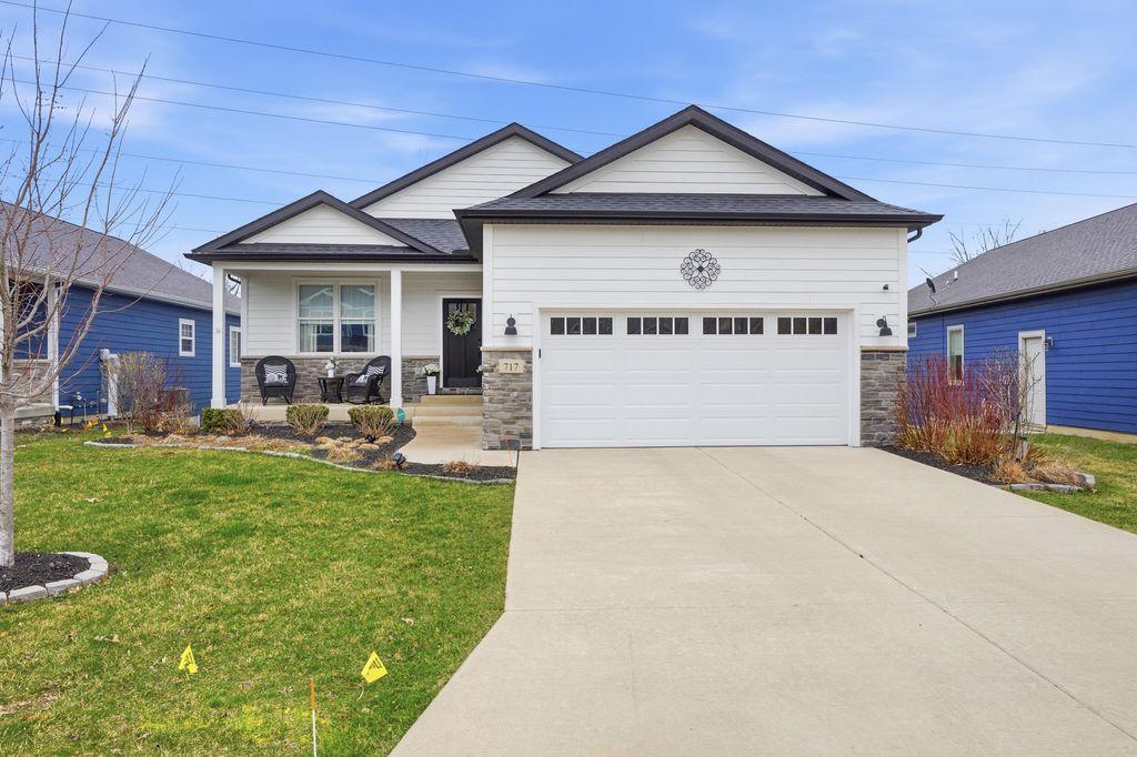 717 Verdano Terrace, Crown Point, IN 46307