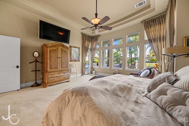 12117 Clegg Drive, Bakersfield, CA 93311