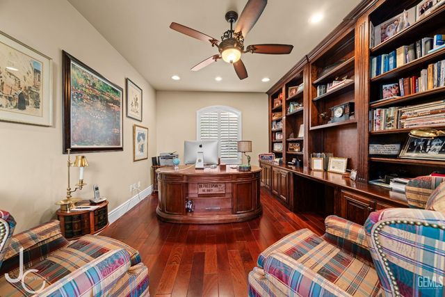 12117 Clegg Drive, Bakersfield, CA 93311