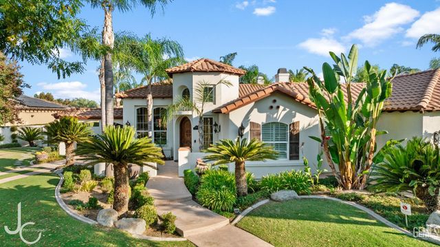 12117 Clegg Drive, Bakersfield, CA 93311