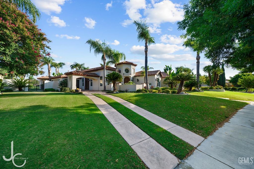 12117 Clegg Drive, Bakersfield, CA 93311