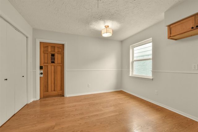 315 S Ravenhead Drive, Houston, TX 77034