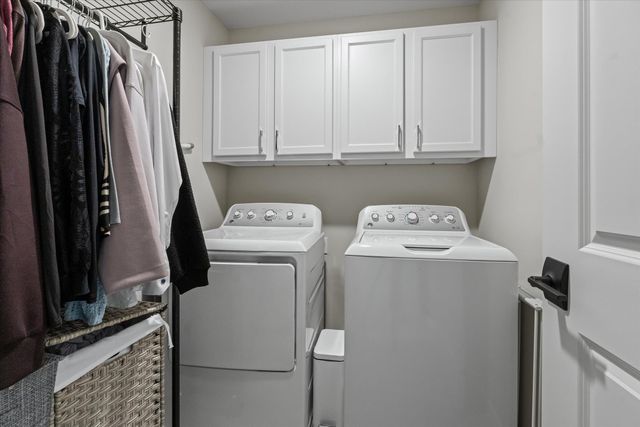 47675 Alden Terrace N, Northville, MI 48168