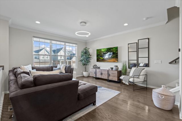 47675 Alden Terrace N, Northville, MI 48168