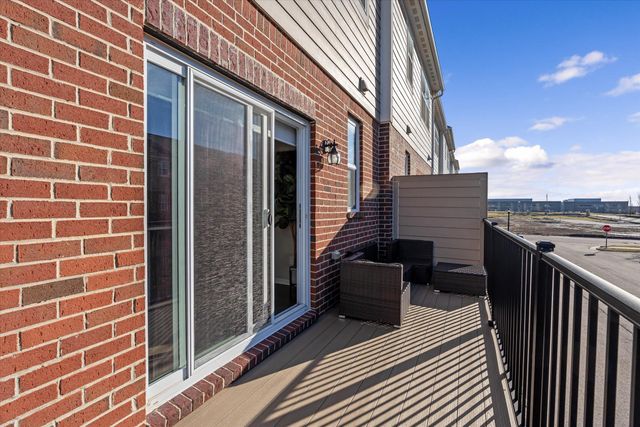 47675 Alden Terrace N, Northville, MI 48168