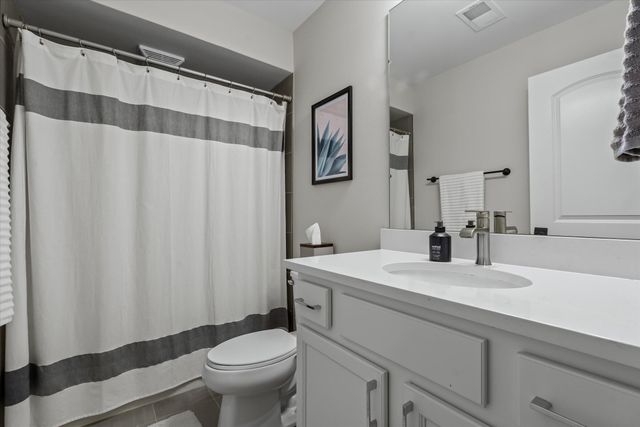 47675 Alden Terrace N, Northville, MI 48168