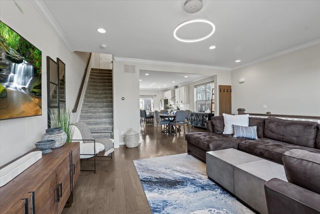 47675 Alden Terrace N, Northville, MI 48168