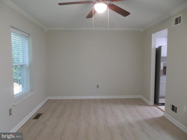 9150 LAMBSKIN LN, Columbia, MD 21045