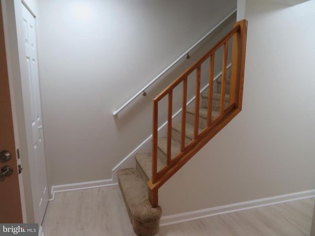 9150 LAMBSKIN LN, Columbia, MD 21045