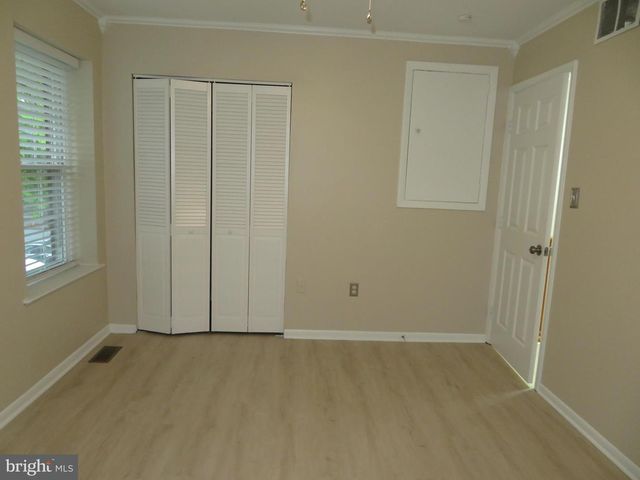 9150 LAMBSKIN LN, Columbia, MD 21045