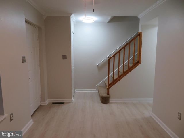 9150 LAMBSKIN LN, Columbia, MD 21045