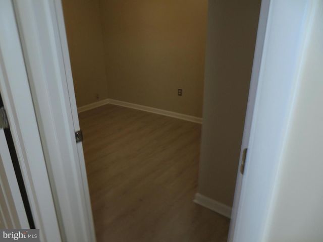 9150 LAMBSKIN LN, Columbia, MD 21045