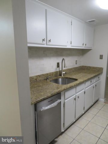 9150 LAMBSKIN LN, Columbia, MD 21045
