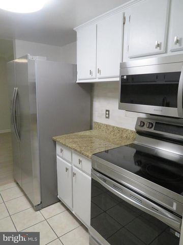 9150 LAMBSKIN LN, Columbia, MD 21045