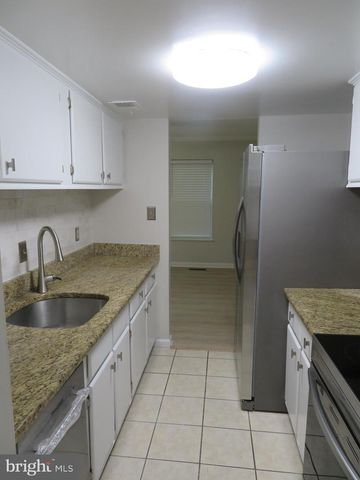 9150 LAMBSKIN LN, Columbia, MD 21045