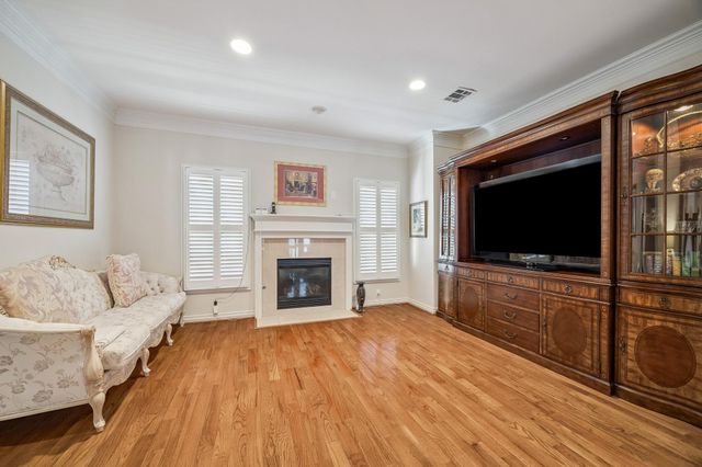 5043 Tangle Lane, Houston, TX 77056