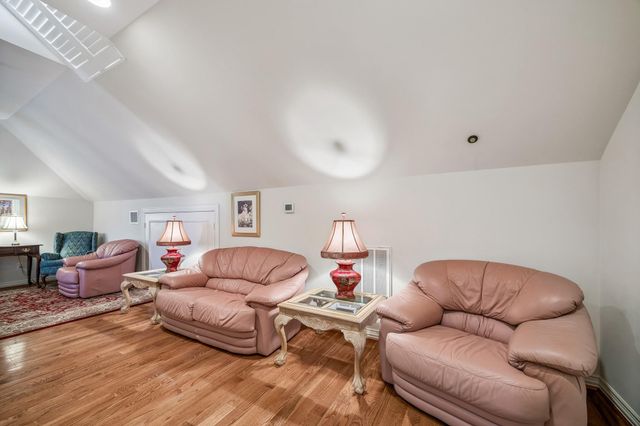 5043 Tangle Lane, Houston, TX 77056