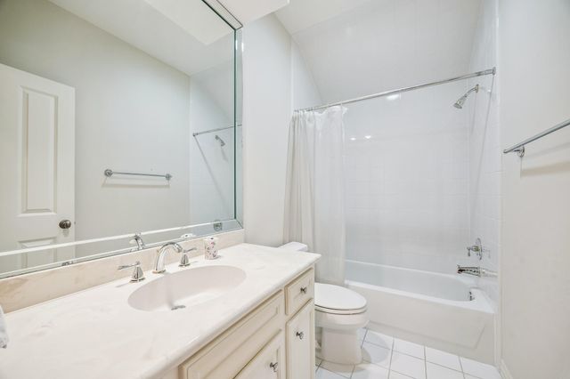 5043 Tangle Lane, Houston, TX 77056