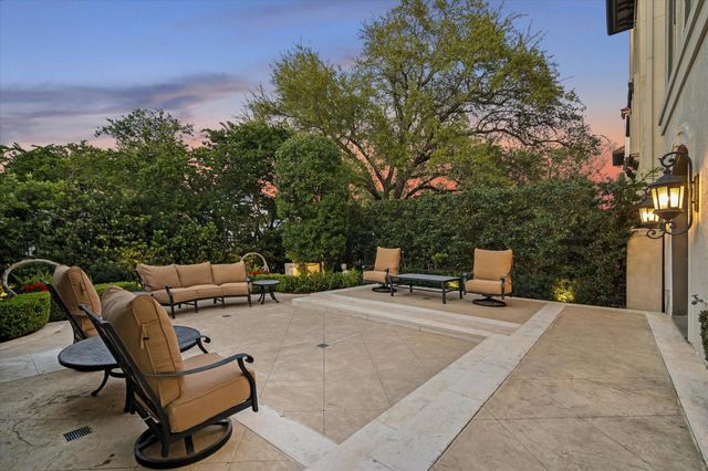 5043 Tangle Lane, Houston, TX 77056