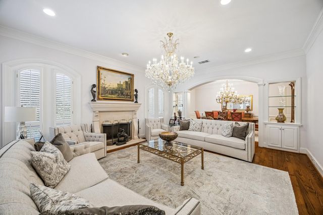 5043 Tangle Lane, Houston, TX 77056