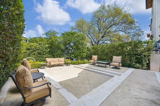 5043 Tangle Lane, Houston, TX 77056