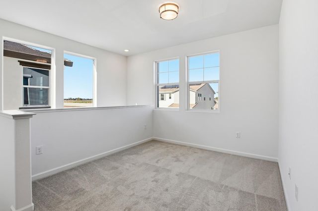 3187 Splendor Dr, Lincoln, CA 95648