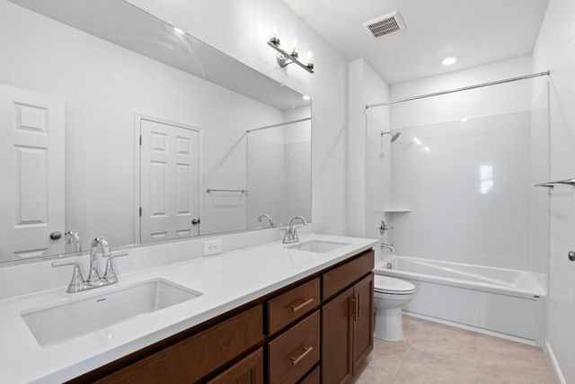 3187 Splendor Dr, Lincoln, CA 95648