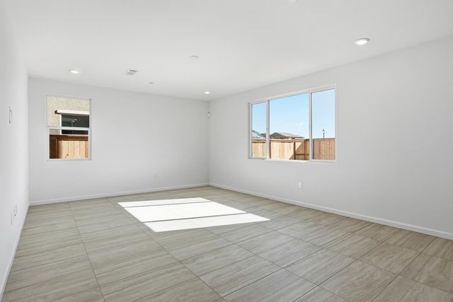 3187 Splendor Dr, Lincoln, CA 95648