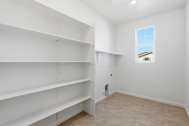 3187 Splendor Dr, Lincoln, CA 95648