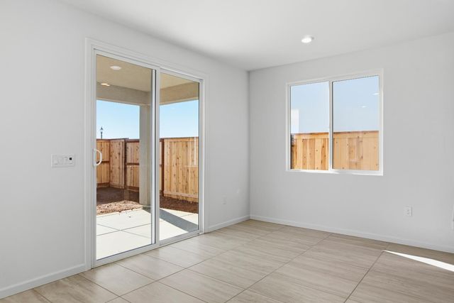 3187 Splendor Dr, Lincoln, CA 95648