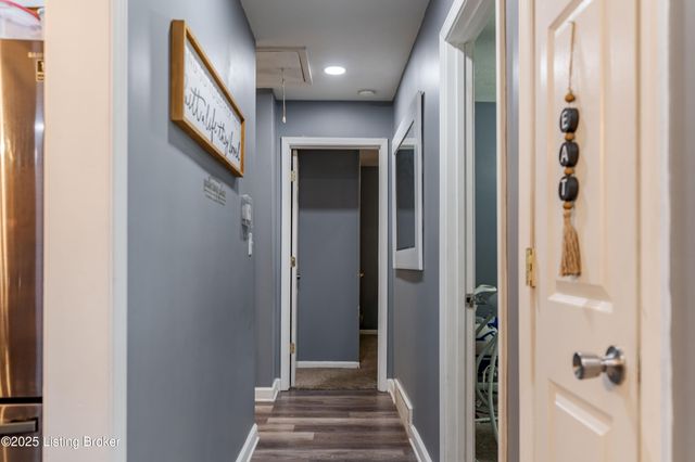 6304 Nigel Dr, Louisville, KY 40216