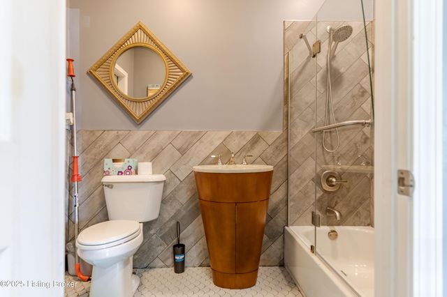 6304 Nigel Dr, Louisville, KY 40216