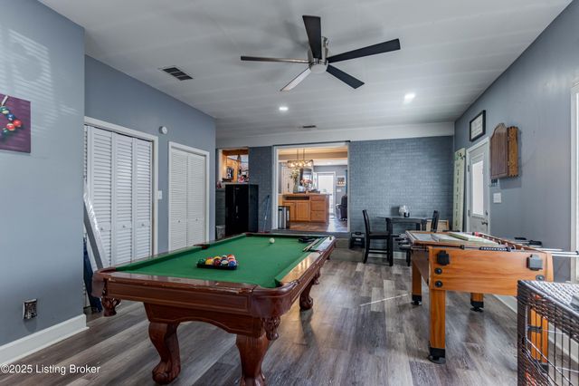 6304 Nigel Dr, Louisville, KY 40216