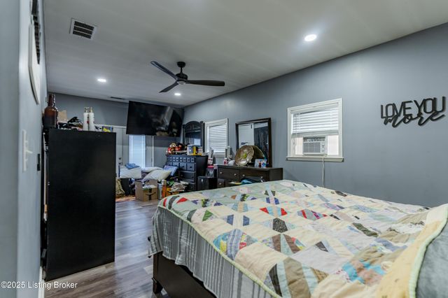 6304 Nigel Dr, Louisville, KY 40216