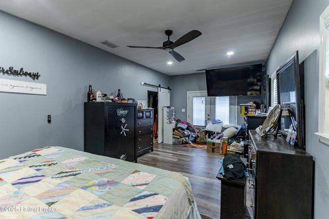 6304 Nigel Dr, Louisville, KY 40216