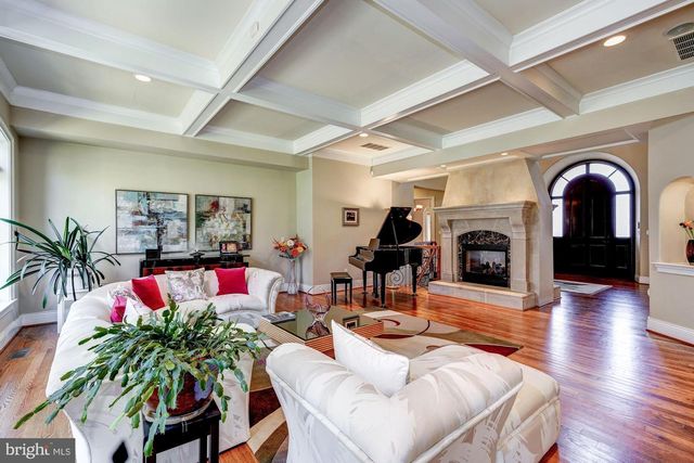 3809 JONES BRIDGE RD, Chevy Chase, MD 20815